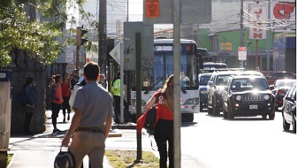 Imagen de usuarios de transporte público