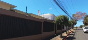 Parada temporal contiguo a la Embajada de Venezuela en Avenida 10.